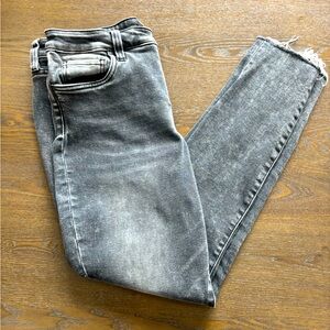 KUT Fab Ab The Connie Skinny Jean- Size 12 Grey Wash